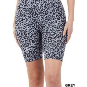 Zenana Outfitters High Waist Leopard Bike Shorts Yoga Gym Activewear